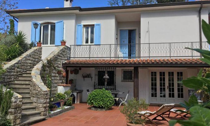 Corsanico Villa | 250 m² Villa ∙ 4 bedrooms ∙ 8 guests