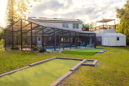 Edgewood House | 260 m² House ∙ 4 bedrooms ∙ 9 guests
