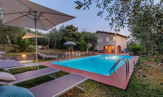 Lucca Villa | 260 m² Villa ∙ 4 bedrooms ∙ 8 guests