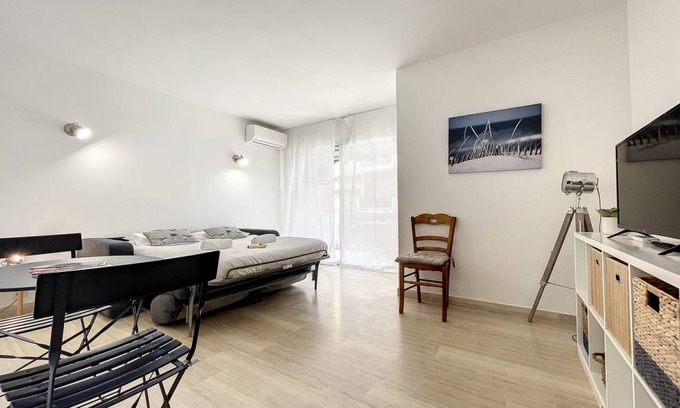 Antibes Old Town Apartment | 27 m² Studio flat ∙ 2 guests