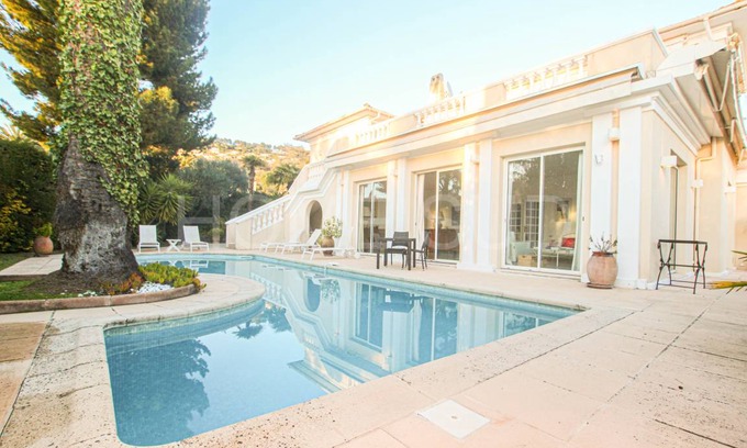 California - Pezou Villa | 270 m² Villa ∙ 5 bedrooms ∙ 10 guests