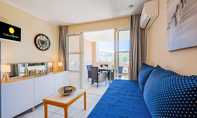 Le Dramont Apartment | 28 m² Studio flat ∙ 1 bedroom ∙ 4 guests