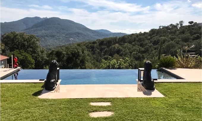 Les Adrets-de-l'Esterel House | 280 m² House ∙ 5 bedrooms ∙ 10 guests