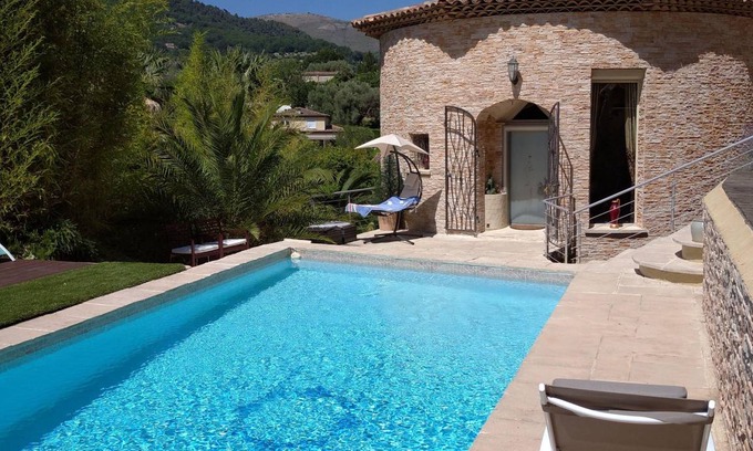 Vence House | 280 m² House ∙ 4 bedrooms ∙ 8 guests