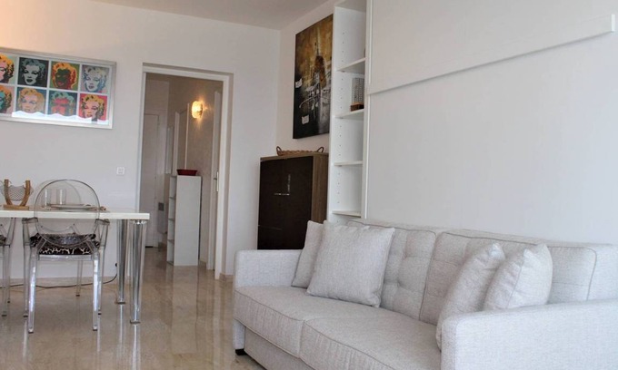 Villeneuve Loubet Beach Apartment | 30 m² Studio flat ∙ 1 bedroom ∙ 2 guests