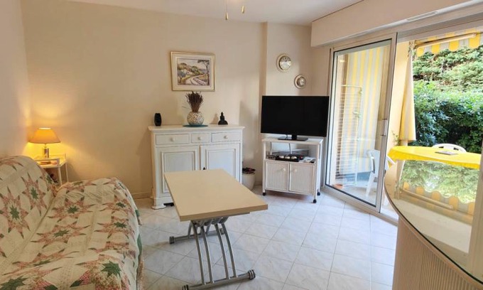 Frejus Port Apartment | 30 m² Studio flat ∙ 1 bedroom ∙ 4 guests