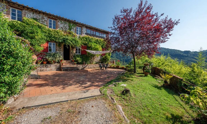 Villabuona House | 300 m² House ∙ 5 bedrooms ∙ 8 guests