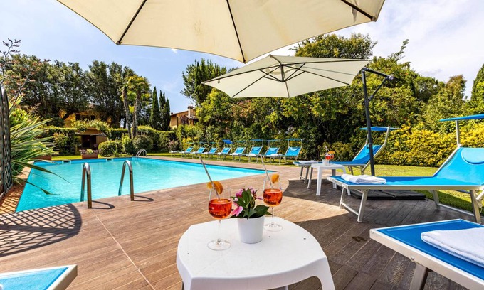 Pisa House | 300 m² House ∙ 5 bedrooms ∙ 12 guests