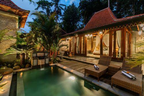 Kedewatan Resort | 300 m² Resort ∙ 2 guests