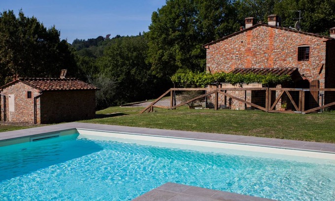 Pescia Villa | 330 m² Villa ∙ 4 bedrooms ∙ 8 guests