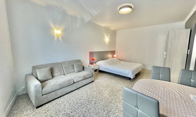 Carnot Apartment | 34 m² Studio flat ∙ 4 guests
