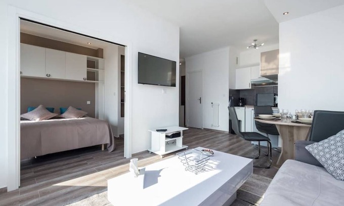 La Californie Apartment | 35 m² Apartment ∙ 1 bedroom ∙ 10 guests