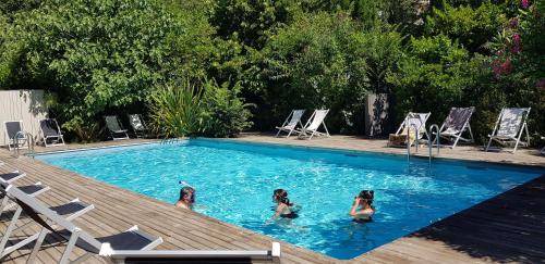 Saint-Jeannet Resort | 35 m² Resort ∙ 3 bedrooms ∙ 5 guests
