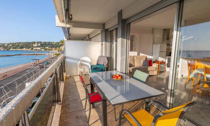 Roquebrune-Cap-Martin Apartment | 39 m² Studio flat ∙ 1 bedroom ∙ 4 guests