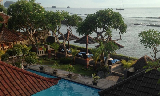 Candi Dasa Resort | 39 m² Resort ∙ 10 guests