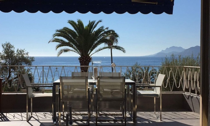 Le Suquet Apartment | 4 bedrooms - Close to palace - Sea front - Beaches on foot . Near Old Port