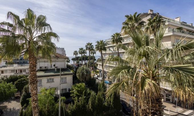 Juan-les-Pins Apartment | 40 m² Apartment ∙ 1 bedroom ∙ 4 guests