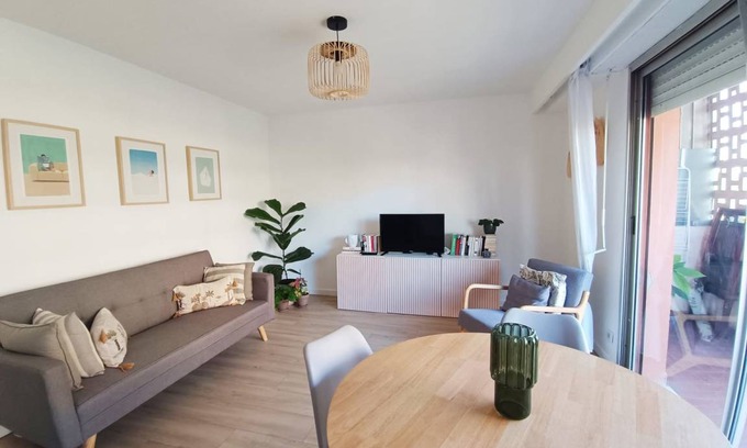 Saint-Roch Apartment | 43 m² Apartment ∙ 1 bedroom ∙ 2 guests