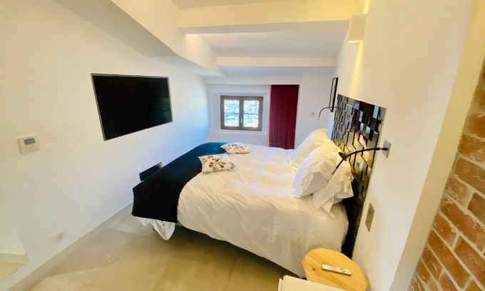 Saint-Paul-de-Vence Hostel | 43 m² Hostel ∙ 4 guests