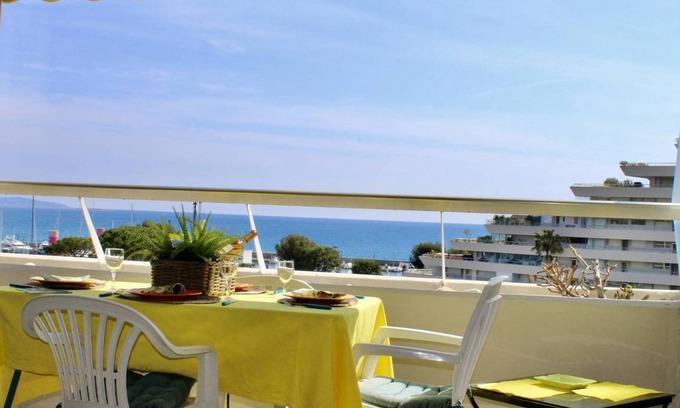 Villeneuve Loubet Beach Apartment | 45 m² Apartment ∙ 1 bedroom ∙ 4 guests