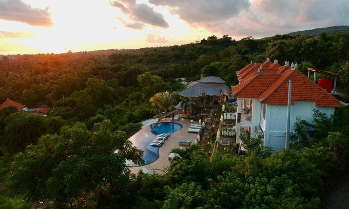 Sampalan Hotel | 45 m² Hotel ∙ 8 guests