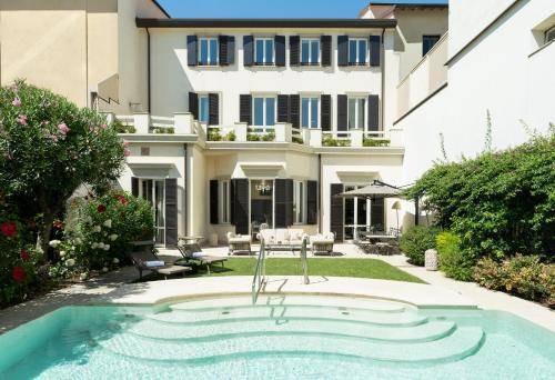 Viareggio Resort | 500 m² Resort ∙ 9 bedrooms ∙ 17 guests