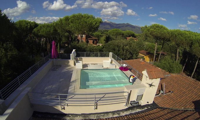 Ronchi Villa | 500 m² Villa ∙ 7 bedrooms ∙ 14 guests