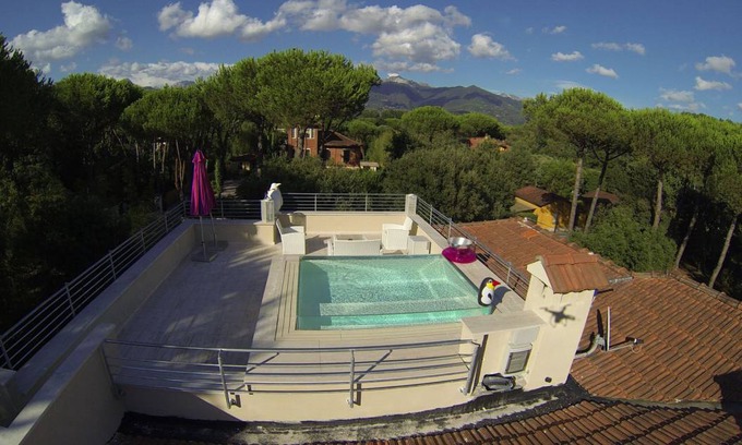 Ronchi Villa | 500 m² Villa ∙ 7 bedrooms ∙ 14 guests