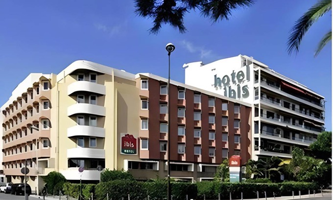La Californie Hotel | 55 m² Hotel ∙ 127 guests