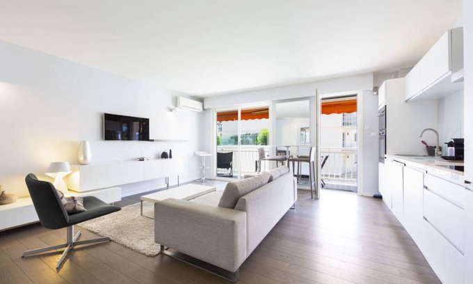 Pointe Croisette Apartment | 70 m² Apartment ∙ 2 bedrooms ∙ 4 guests