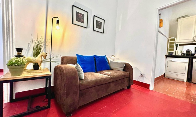 Old Town Apartment | 70 m² Apartment ∙ 2 bedrooms ∙ 4 guests