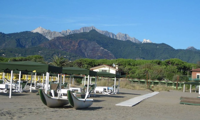 Cinquale Apartment | 72 m² Apartment ∙ 2 bedrooms ∙ 4 guests