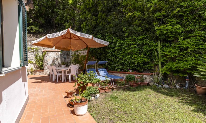 Quercianella Apartment | 75 m² Apartment ∙ 1 bedroom ∙ 3 guests