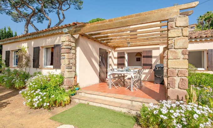 Plage de la Garonnette House | 75 m² House ∙ 1 bedroom ∙ 6 guests