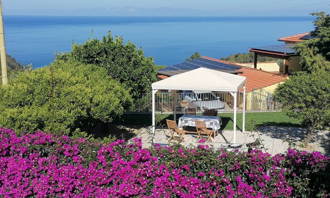 Patresi House | 75 m² House ∙ 2 bedrooms ∙ 5 guests
