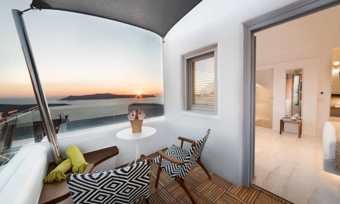 Fira Apartment | 80 m² Apartment ∙ 1 bedroom ∙ 4 guests