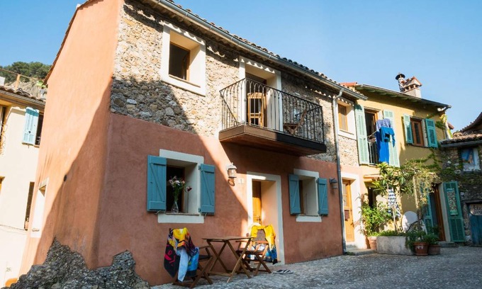 Roquebrune-Cap-Martin House | 82 m² House ∙ 2 bedrooms ∙ 5 guests