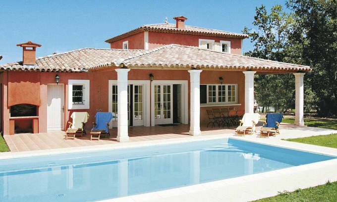 Fayence House | 88 m² House ∙ 3 bedrooms ∙ 8 guests