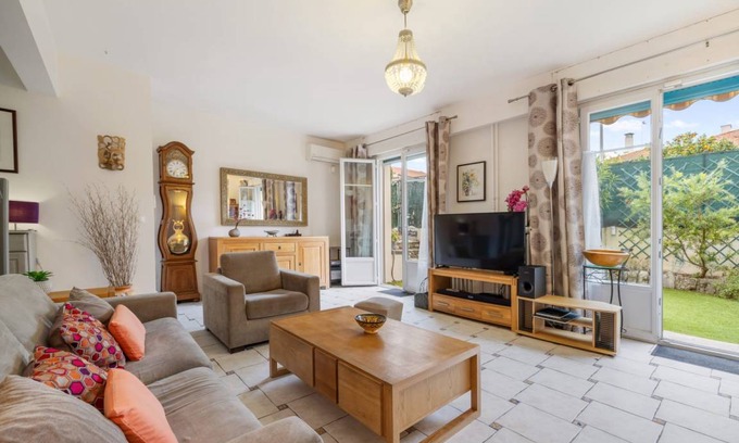 Fabron Apartment | 90 m² Apartment ∙ 3 bedrooms ∙ 6 guests