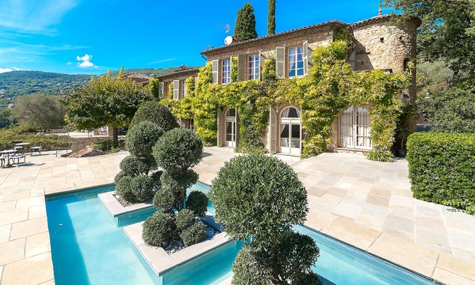 Peymeinade Villa | A magnificent place for your stay in France with a perfect location!