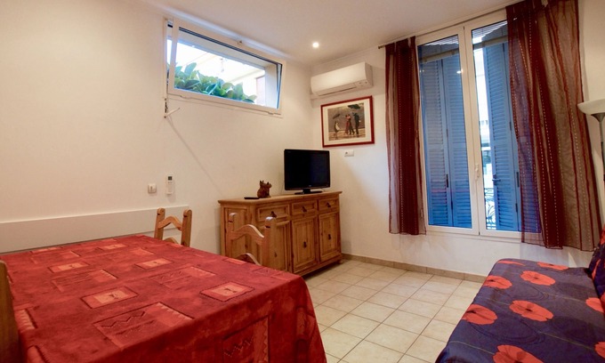 Menton Apartment | APARTMENT IN THE CITY CENTER, BEACH NEARBY