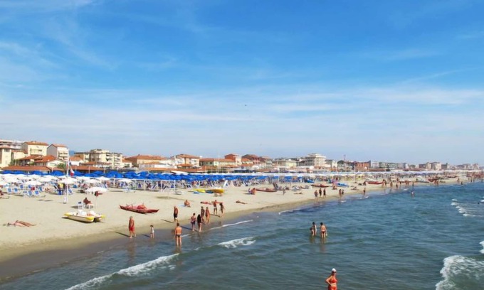 Lido di Camaiore Apartment | Apartment the beach by Interhome