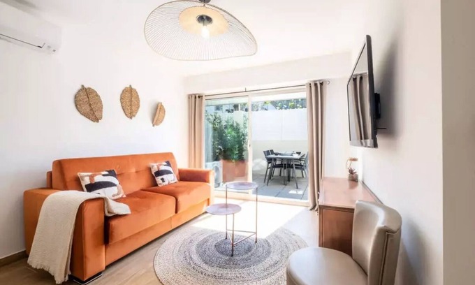 Cannes Apartment | Apartment with residential pool