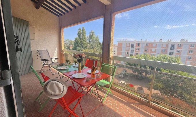 Frejus Plage Apartment | Appartement 2 pièces avec mezzanine, terrasse et parking, à 500m de la plage - Fréjus - FR-1-226A-42