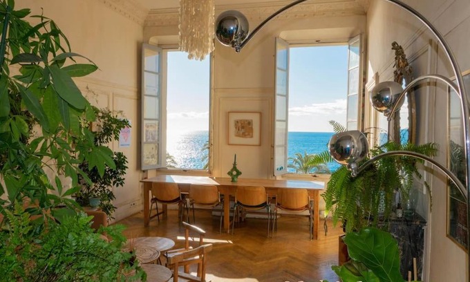 Old Town House | Appartement de 130 m2 dans palais Niçois