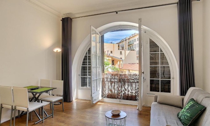Quartier du Port Apartment | Atypique Studio port de Nice