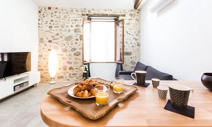 Antibes City Centre Apartment | Au coeur du vieil Antibes et à 2 pas de la mer...