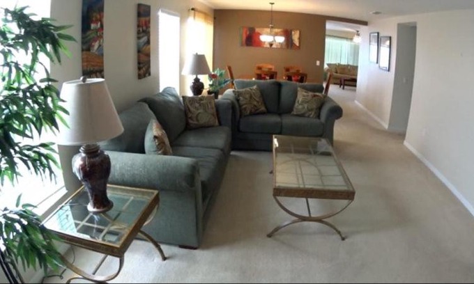 Bella Toscana House | Beautiful Bella Toscana 4 Bedroom Pool Home