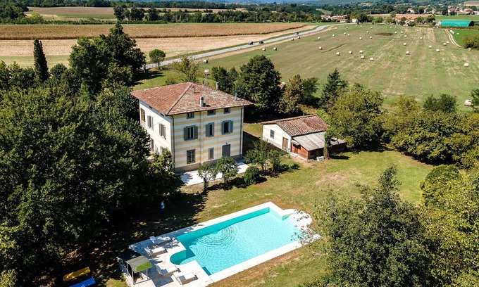 Scarperia e San Piero Villa | Beautiful private villa for 16 guests with private pool, WIFI, TV, patio and pets allowed