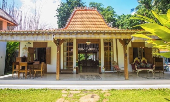 Tukad Mungga Villa | Big space-Villa 2BR-Private Pool-Tropical Garden